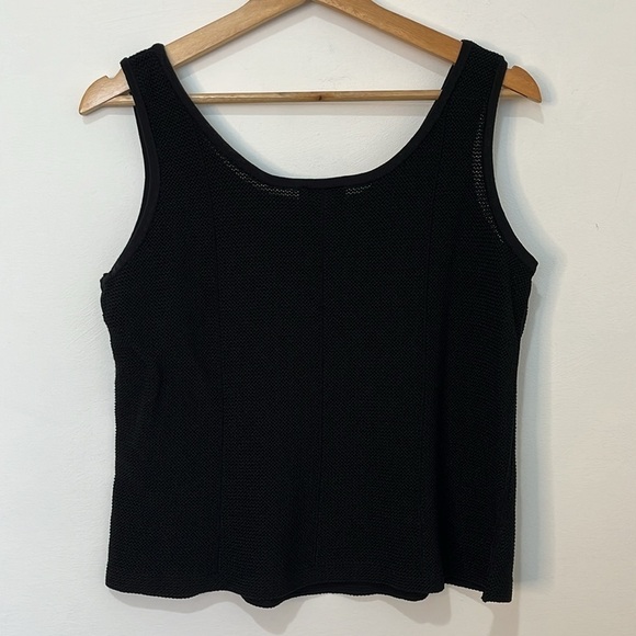Women's L Black Knit Sweater Tank Top Closet Staple Basic Crop To Waist Caelian - Picture 5 of 11
